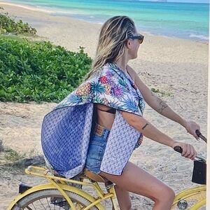 Christie Shinn towel surfer Aloha Pineapple Beach towel